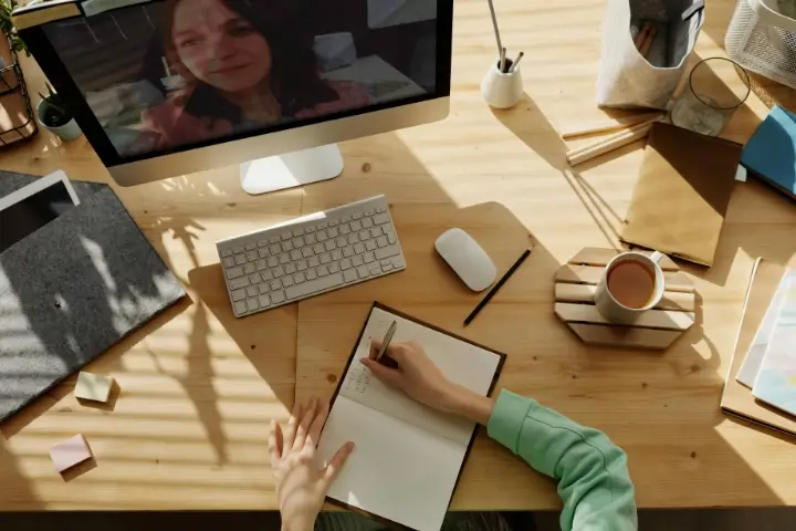 Taking notes during a video call